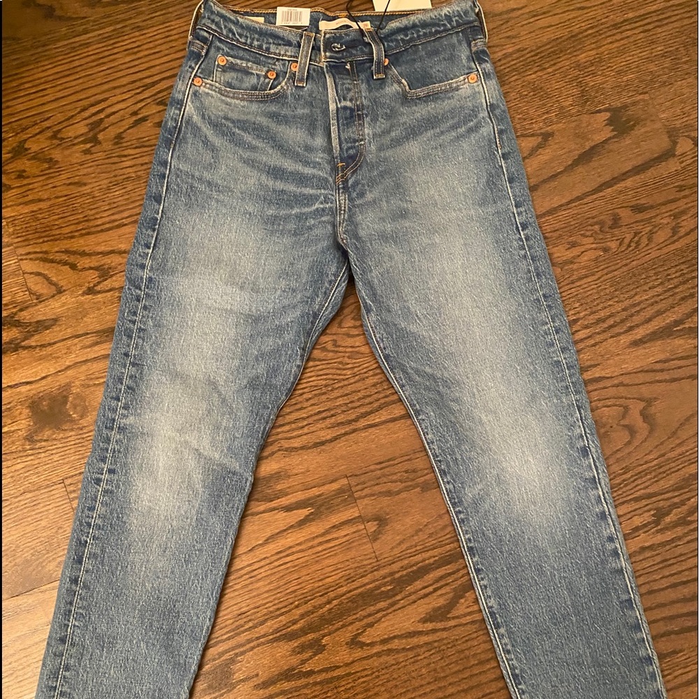 Levis wedgie ankle jeans